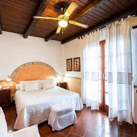 Sa Domu Sarda Suites - Bed & Breakfast Porto Columbu - Perd'E Sali Εξωτερικό φωτογραφία