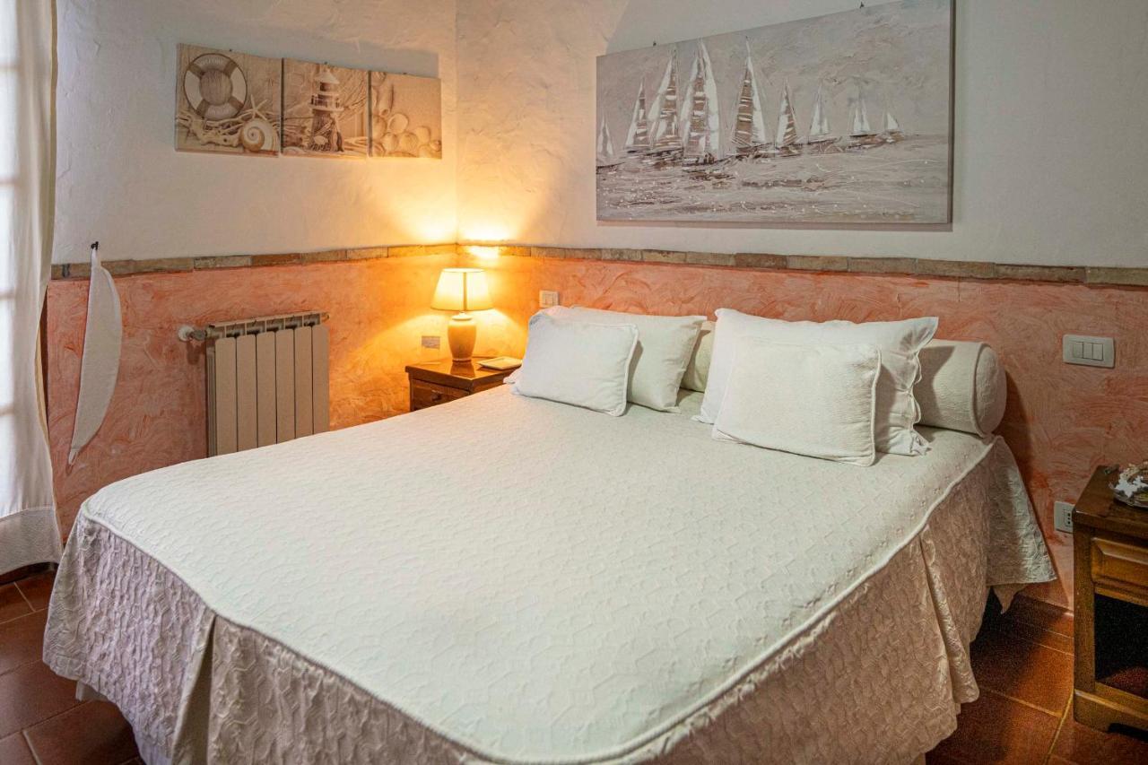 Sa Domu Sarda Suites - Bed & Breakfast Porto Columbu - Perd'E Sali Εξωτερικό φωτογραφία