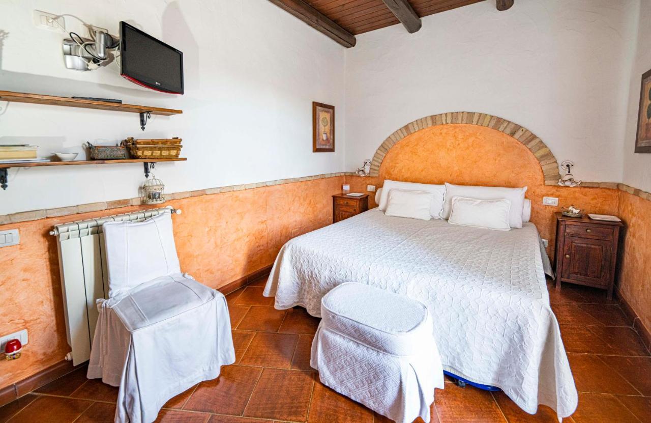 Sa Domu Sarda Suites - Bed & Breakfast Porto Columbu - Perd'E Sali Εξωτερικό φωτογραφία