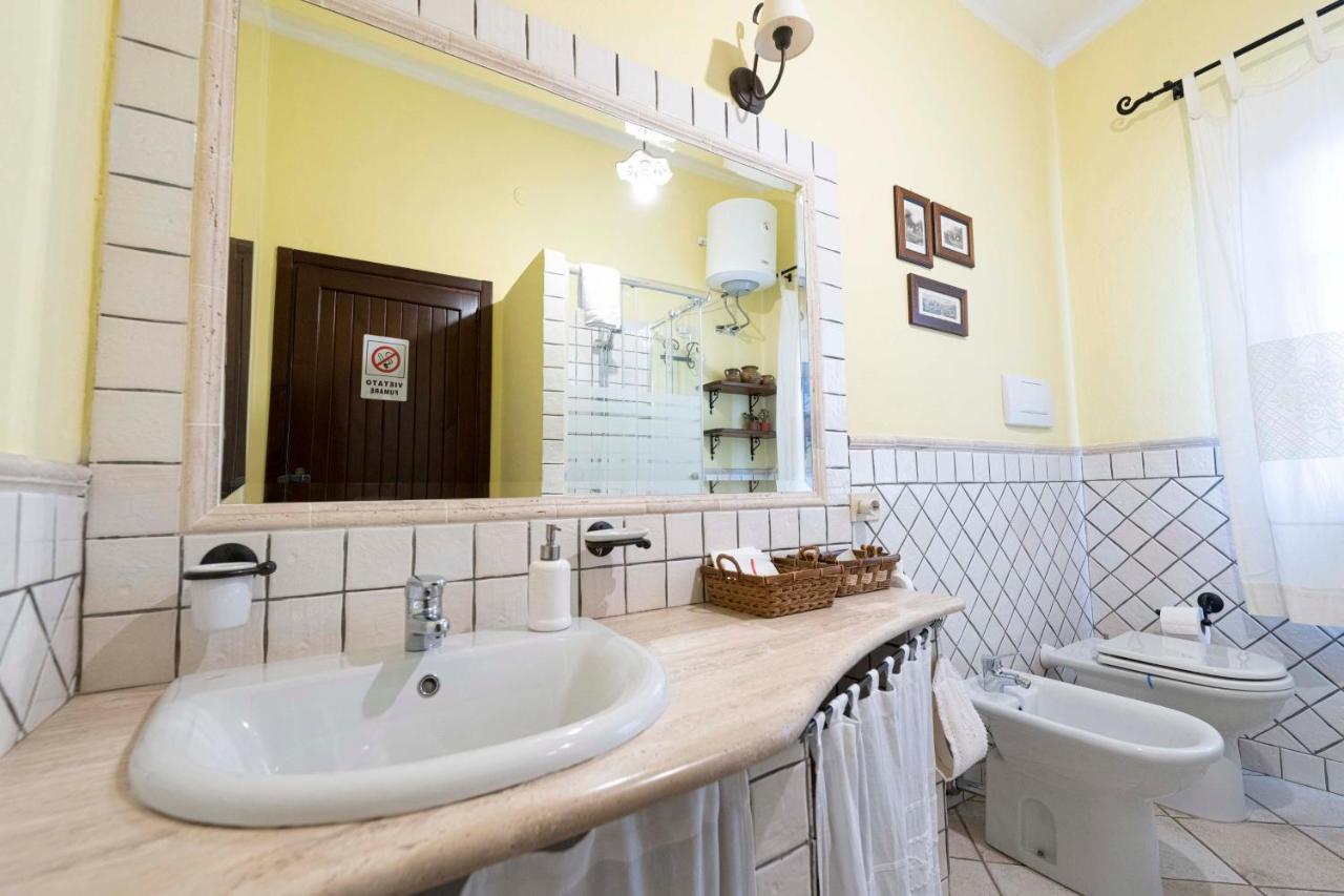 Sa Domu Sarda Suites - Bed & Breakfast Porto Columbu - Perd'E Sali Εξωτερικό φωτογραφία