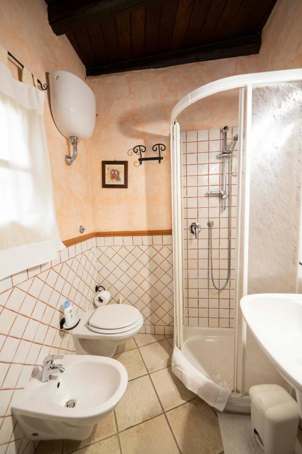 Sa Domu Sarda Suites - Bed & Breakfast Porto Columbu - Perd'E Sali Εξωτερικό φωτογραφία