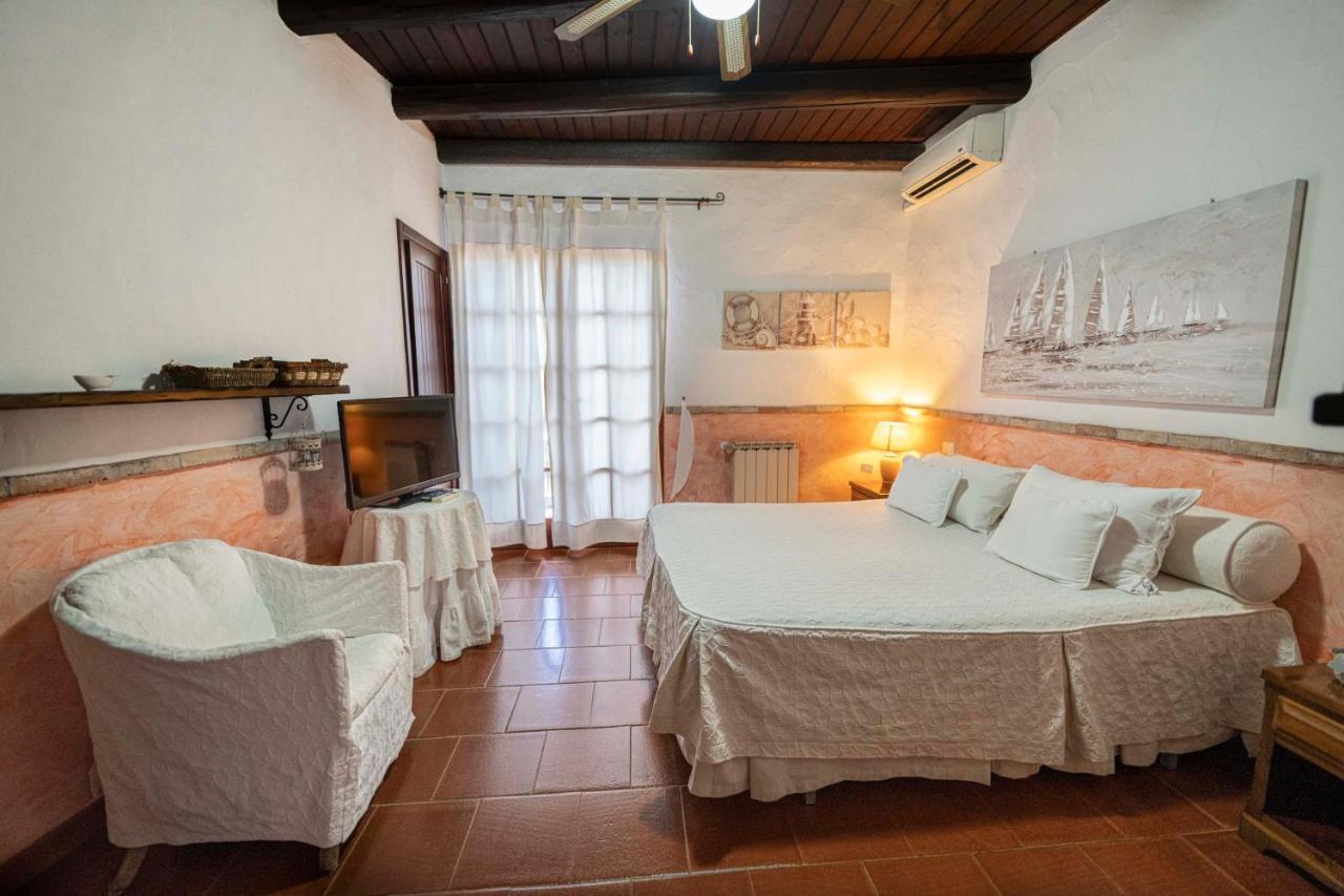 Sa Domu Sarda Suites - Bed & Breakfast Porto Columbu - Perd'E Sali Εξωτερικό φωτογραφία